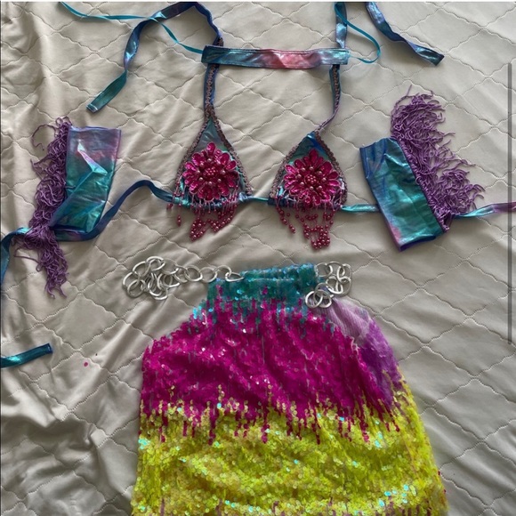 ISO Diosa by Seco Festival Outfit - Picture 1 of 1